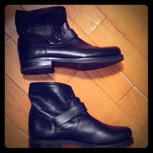 Frye Veronica Bootie